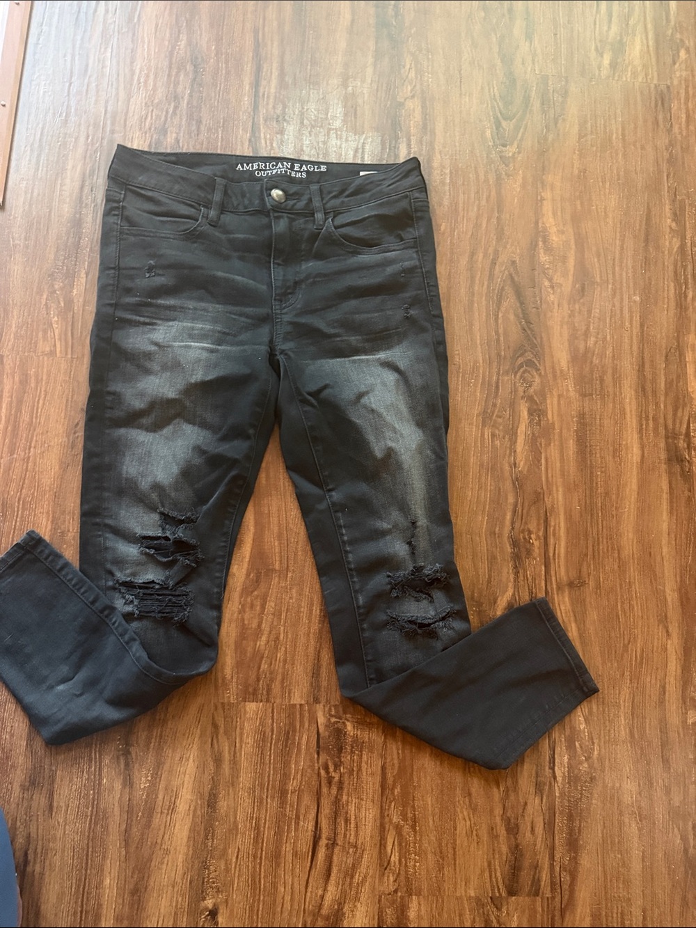 American Eagle Outfitters Black Ripped Skinny Jegging